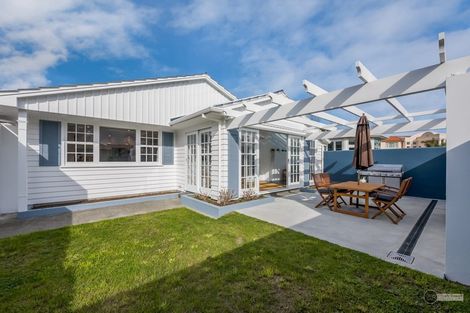 Photo of property in 24 Wai-iti Crescent, Woburn, Lower Hutt, 5010