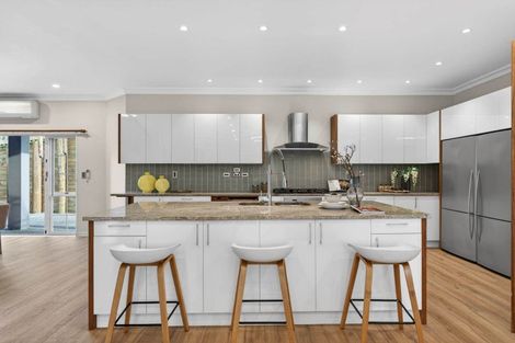 Photo of property in 38c Wicklam Lane, Greenhithe, Auckland, 0632