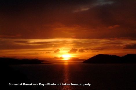 Photo of property in 99 Kawakawa Bay Coast Road, Kawakawa Bay, Papakura, 2585