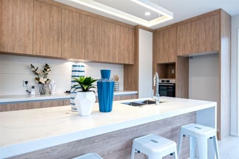 Photo of property in 13 Barrique Road, Kumeu, 0810