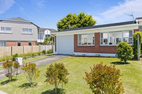 Photo of property in 1/3 Stanley Avenue, Milford, Auckland, 0620