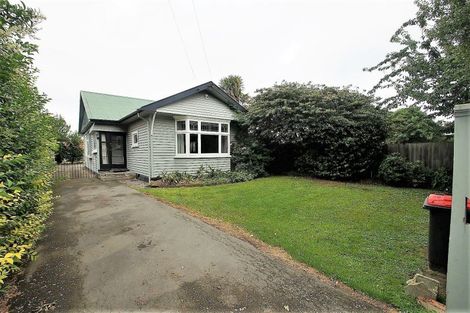 Photo of property in 4 Edward Avenue, Edgeware, Christchurch, 8013