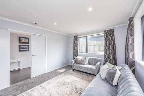 Photo of property in 23 Golf Vue Place, Castlecliff, Whanganui, 4501