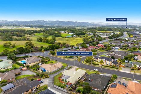 Photo of property in 13 Parkhaven Drive, Rosehill, Papakura, 2113