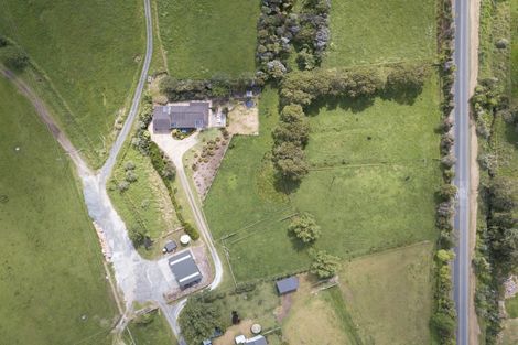 Photo of property in 1475 State Highway 16, Waimauku, 0883