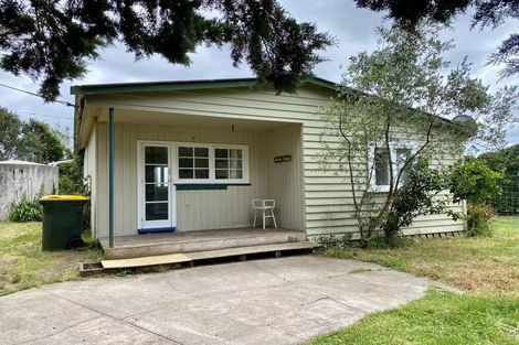 Photo of property in 122 Tawa Road, Kumeu, 0891