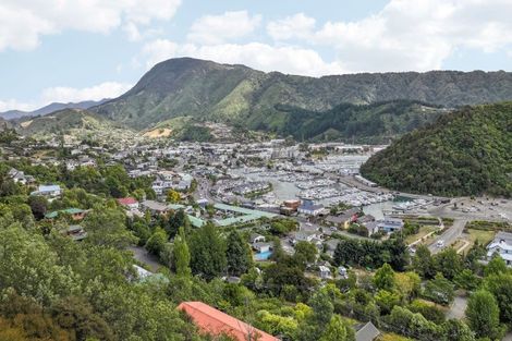 Photo of property in 25a Milton Terrace, Picton, 7220