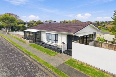 Photo of property in 33 Kent Road, Saint Johns Hill, Whanganui, 4501