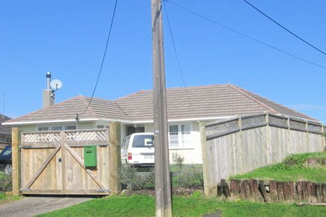 Photo of property in 44 Smythe Road, Henderson, Auckland, 0612