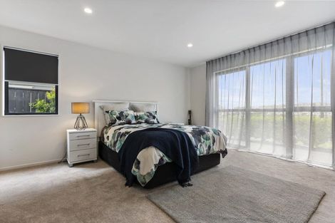 Photo of property in 146 Arran Point Parade, Orewa, 0931