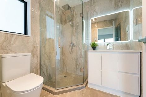 Photo of property in 14a York Road, Papatoetoe, Auckland, 2104