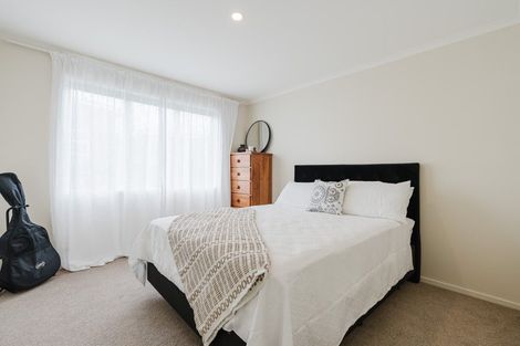 Photo of property in 100 Estuary View, Whangamata, 3620