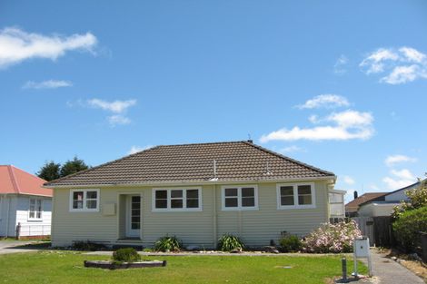 Photo of property in 4 Colvin Street, Westport, 7825