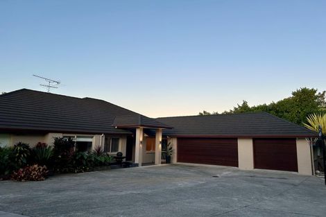 Photo of property in 124 Trig Road, Whitford, Howick, 2571