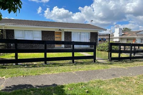 Photo of property in 1/29 Lane Road, Weymouth, Auckland, 2103