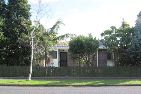 Photo of property in 78 Yeovil Road, Te Atatu Peninsula, Auckland, 0610