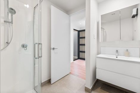Photo of property in 117 Tarapuka Road, Westgate, Auckland, 0814