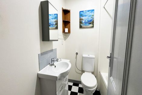 Photo of property in 92 Austin Street, Mount Victoria, Wellington, 6011