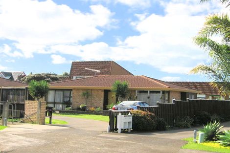 Photo of property in 1/28 Vivian Wilson Drive, Eastern Beach, Auckland, 2012