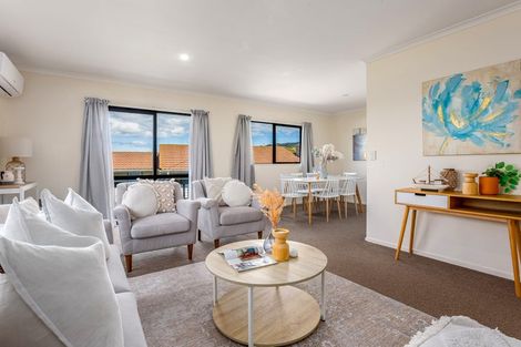 Photo of property in 12a Hiwi Crescent, Titahi Bay, Porirua, 5022
