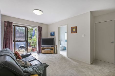 Photo of property in 79 Albatross Road, Red Beach, 0932