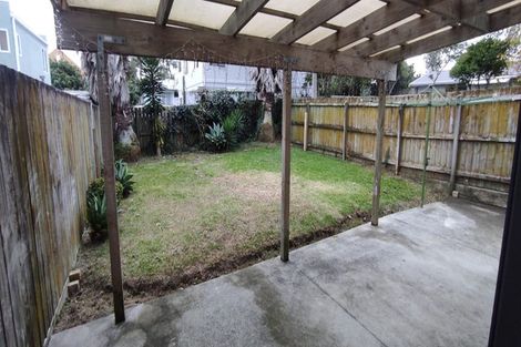 Photo of property in 17 Blumhardt Place, Avondale, Auckland, 1026