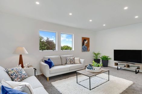 Photo of property in 10 Kahu Road, Paremata, Porirua, 5024