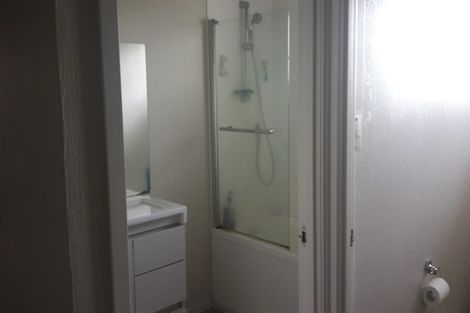 Photo of property in 1/101 Eversleigh Road, Belmont, Auckland, 0622