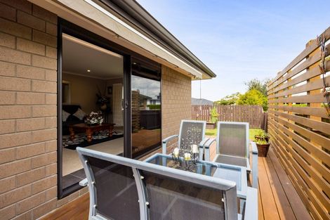 Photo of property in 21 Elizabeth Grove, Stratford, 4332