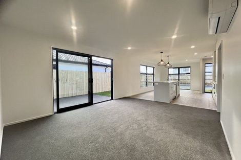 Photo of property in 1 Oakvale Lane, Halswell, Christchurch, 8025