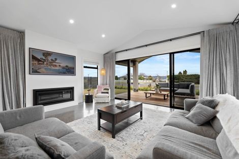 Photo of property in 12 Ngaru Crescent, Richmond Heights, Taupo, 3330