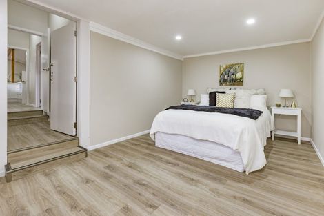 Photo of property in 1/2 Hunua Road, Papakura, 2110