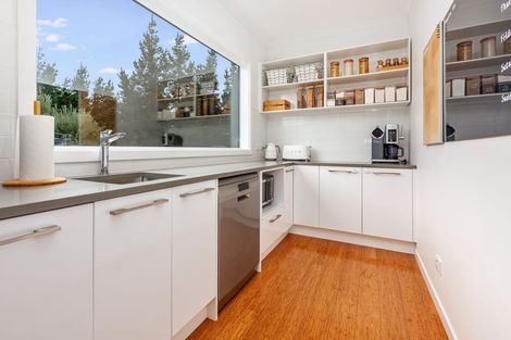 Photo of property in 32 Pacific View, Whitby, Porirua, 5024