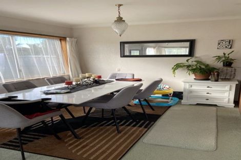 Photo of property in 2/25 Mccrystal Avenue, Bucklands Beach, Auckland, 2012