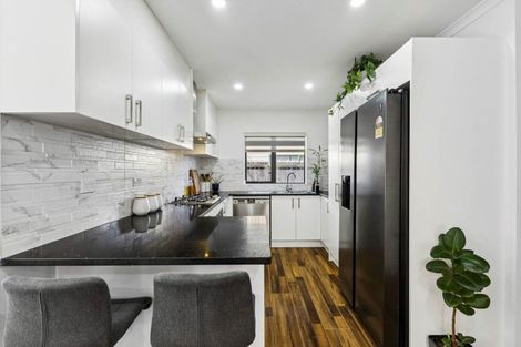 Photo of property in 17d Kerrydale Road, Manurewa, Auckland, 2102