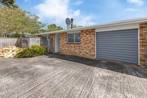 Photo of property in 2/6 Hood Place, Spotswood, New Plymouth, 4310
