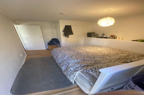 Photo of property in 19 Thurleigh Grove, Karori, Wellington, 6012