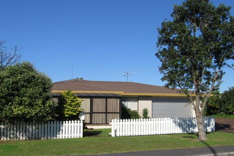 Photo of property in 26b Tamariki Avenue, Orewa, 0931