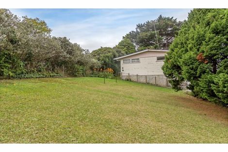 Photo of property in 59 Totaravale Drive, Totara Vale, Auckland, 0629