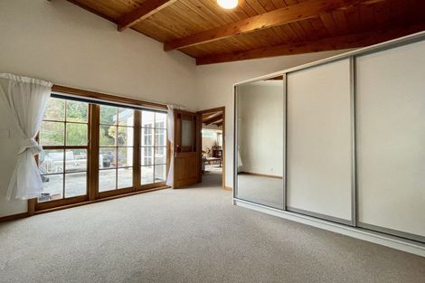 Photo of property in 2b Stanley Street, Berhampore, Wellington, 6023