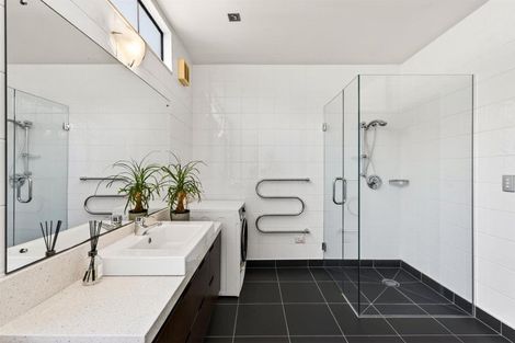 Photo of property in 11 Audrey Road, Takapuna, Auckland, 0620