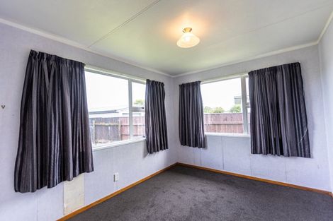 Photo of property in 17 John F Kennedy Drive, Milson, Palmerston North, 4414