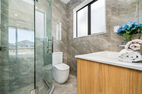 Photo of property in 19 Woven Place, Karaka, Papakura, 2113