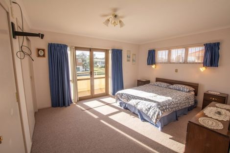 Photo of property in 60a Pitau Road, Mount Maunganui, 3116