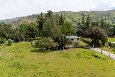 Photo of property in 153 Roxburgh Road East, Roxburgh East, Roxburgh, 9571