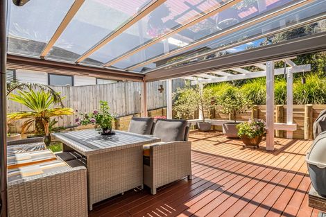 Photo of property in 21 Jeroboam Loop, Kumeu, 0810