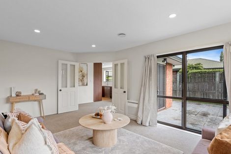 Photo of property in 2 Saskia Lane, Somerfield, Christchurch, 8024