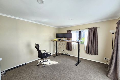 Photo of property in 4 Pilot Lane, Whitby, Porirua, 5024