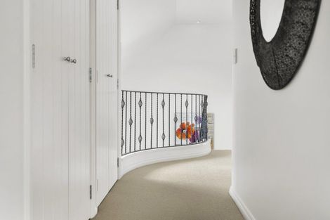 Photo of property in 10 Quedley Court, Eastern Beach, Auckland, 2012