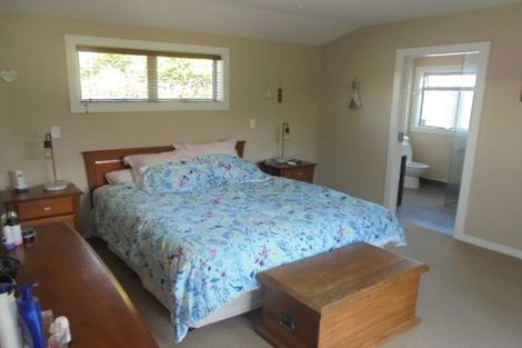 Photo of property in 104 Avenue Road, Greenmeadows, Napier, 4112